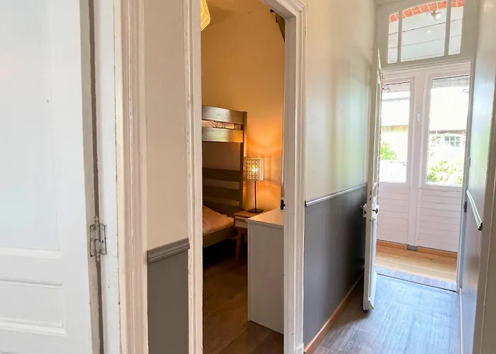 Les Myrtilles Кабур