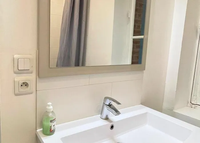 Les Myrtilles Кабур